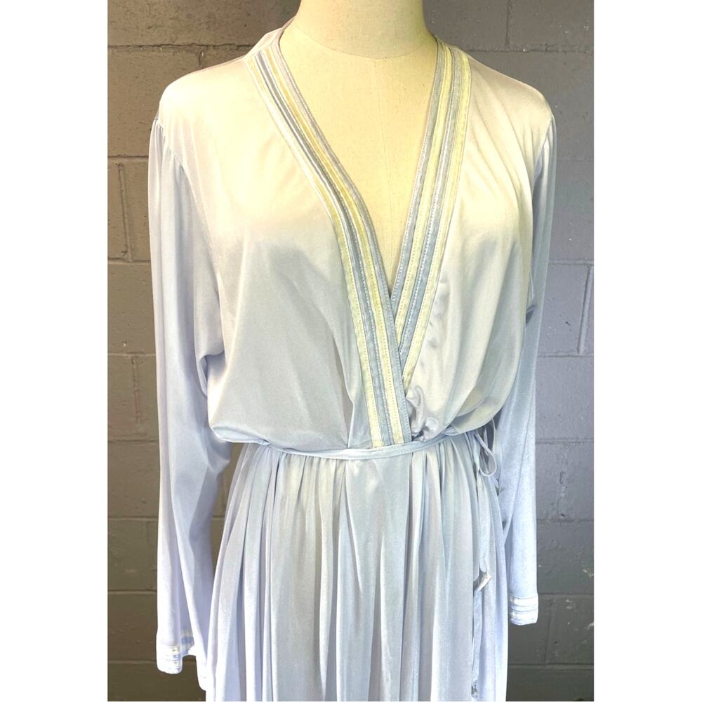 Vintage 1970s Pale Periwinkle Blue Nylon Robe Color Block Trim Gilead Large
